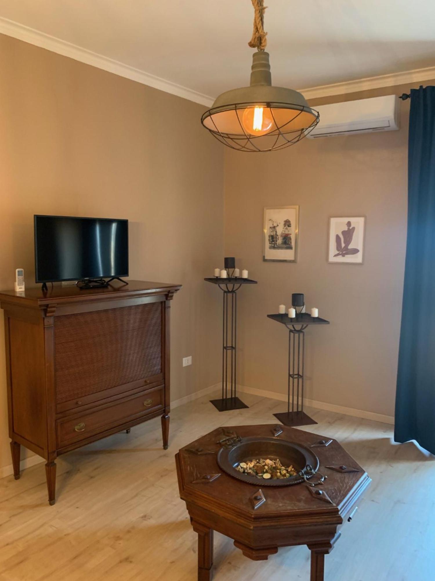 Penthouse Garibaldi Apartment Catania Bagian luar foto