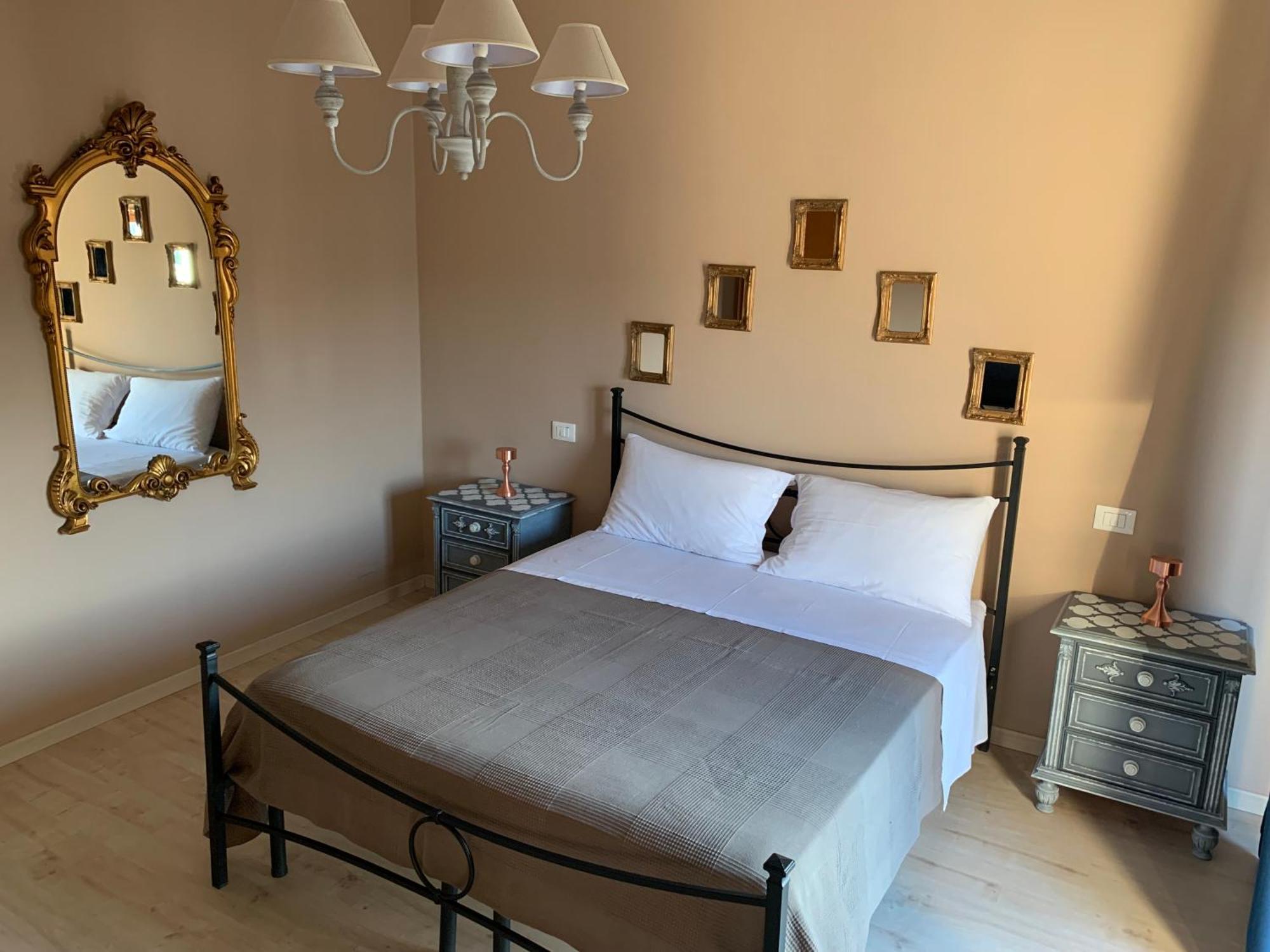 Penthouse Garibaldi Apartment Catania Bagian luar foto